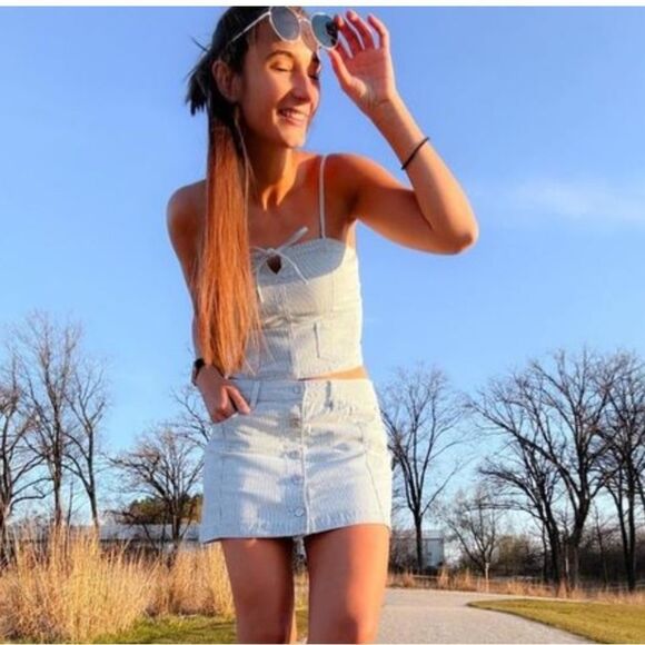 AE Light Blue Pin Stripe Vintage Wash Railroad Denim Cropped Spaghetti Top - Picture 11 of 17